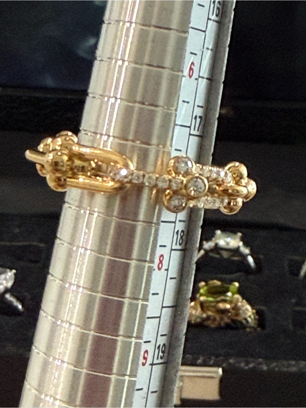 Tiffany & Co Hardware Link Ring with diamonds
